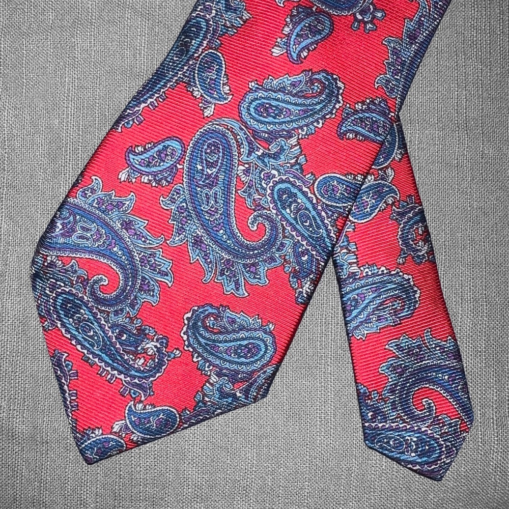 Geoffrey Beene Red Paisley Tie